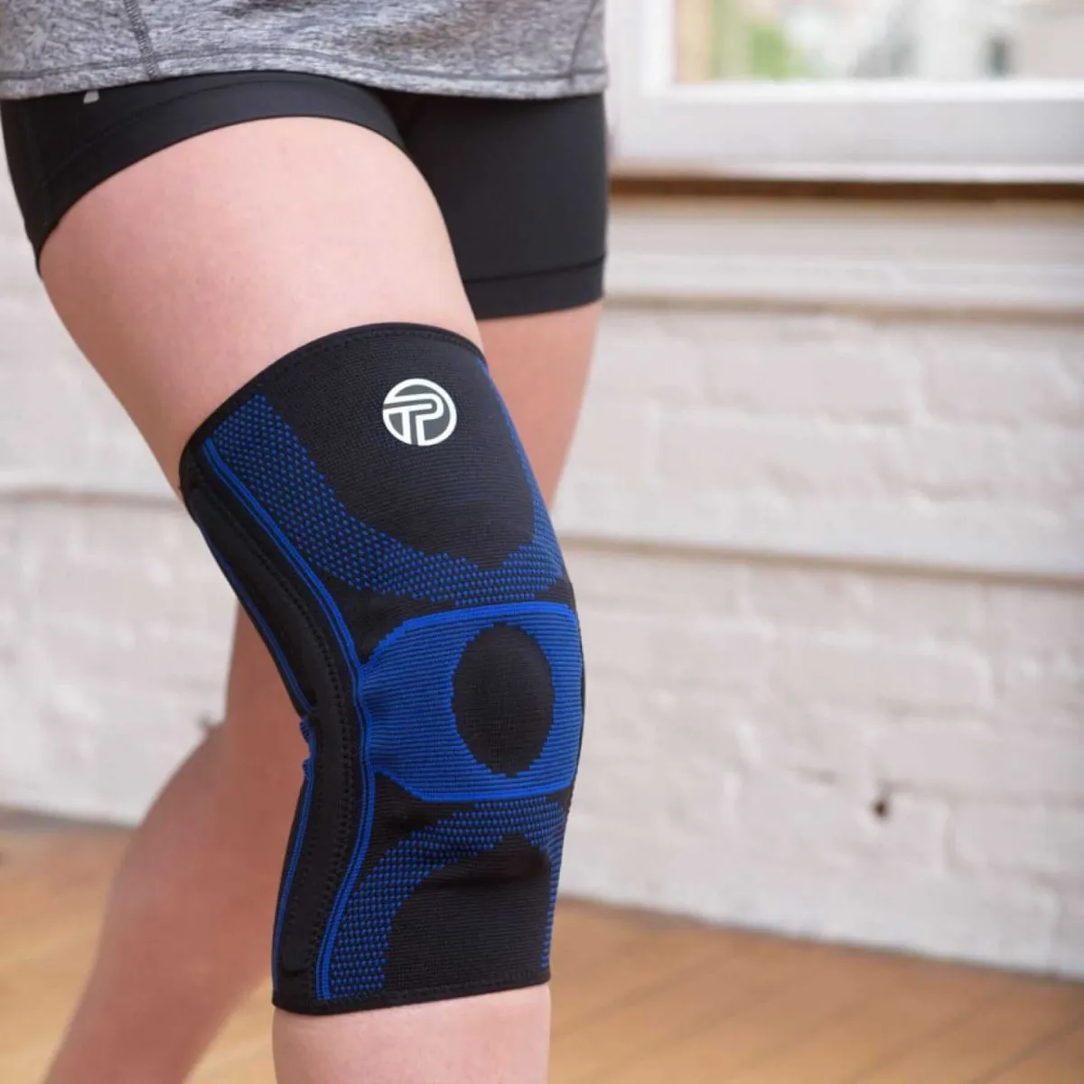 Pro-Tec Gel Force Knee Support [Black/Blue]